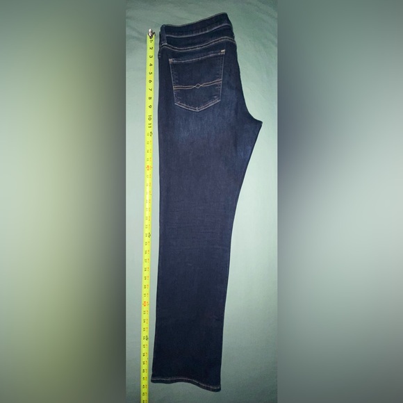 Lucky Brand Women’s Jeans - Picture 10 of 11